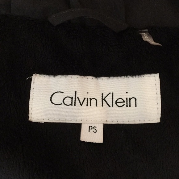 Calvin Klein Puffer Jacket - Picture 8 of 8
